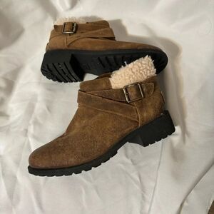 UGG Benson Ankle Leather Boots Women’s Chestnut | Size 6